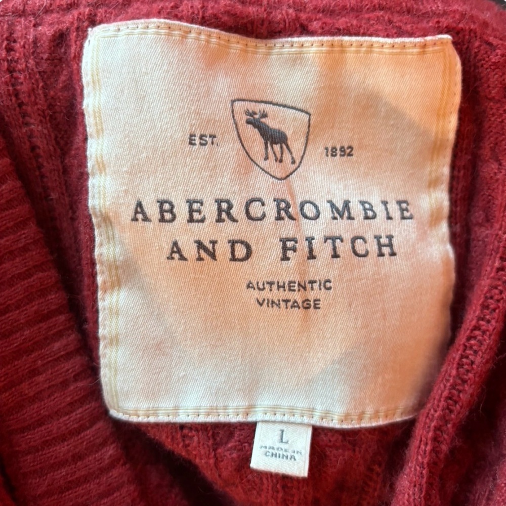 Abercrombie & Fitch Red V-Neck Cable Sweater - Picture 3 of 3